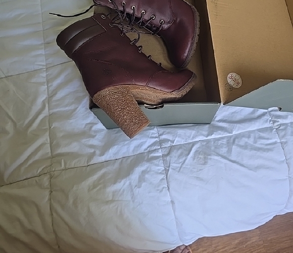 Timberland Burgundy Full Grain Leather Boots - Picture 3 of 6